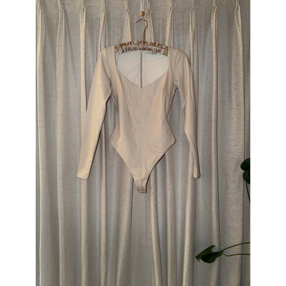 Cream Ivory White Vegan Leather Bodysuit S Long Sleeve Sweetheart Bridal Winter - Picture 2 of 9